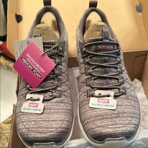 Skechers Gray Knit Sneakers with Elastic Laces